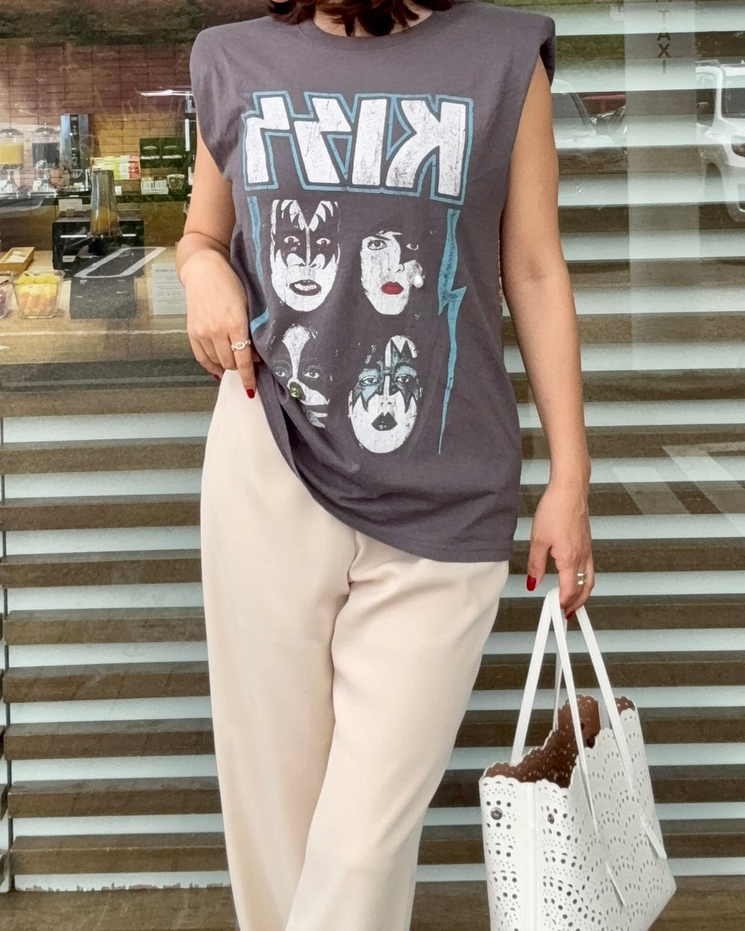KISS Grace Shoulder Tee