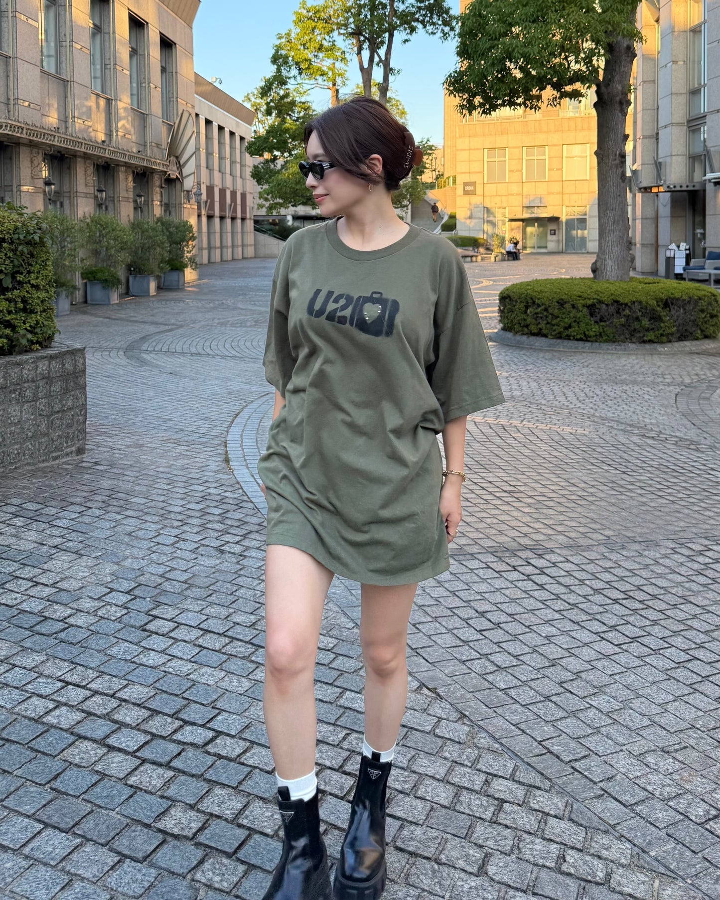 U2 Heart Stud Eyelet Tee