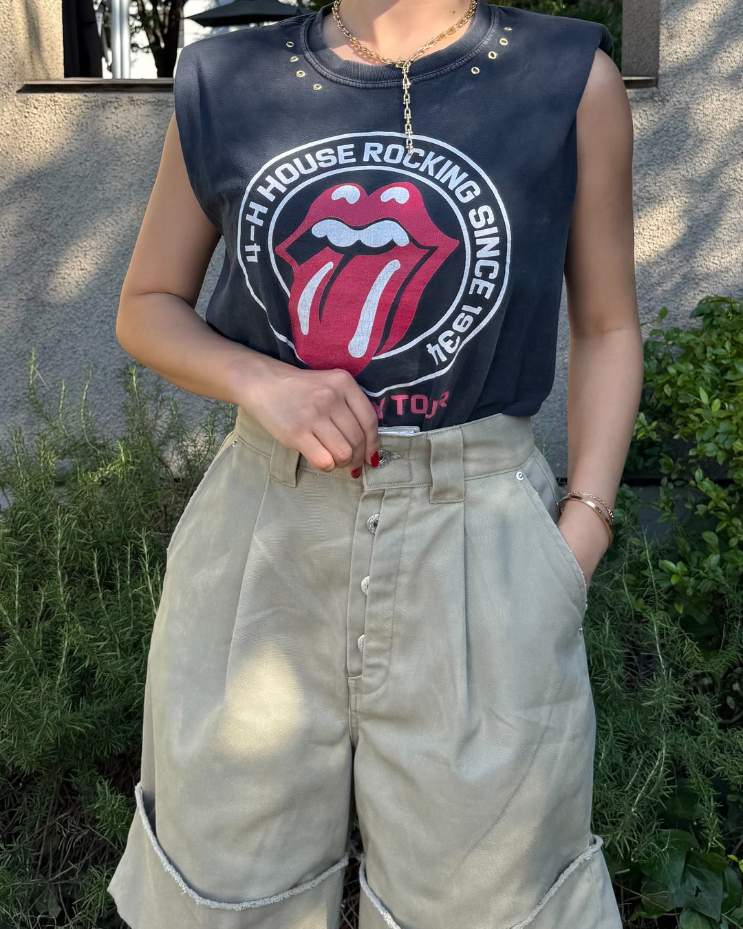 Rolling Lips Eyelet Tee
