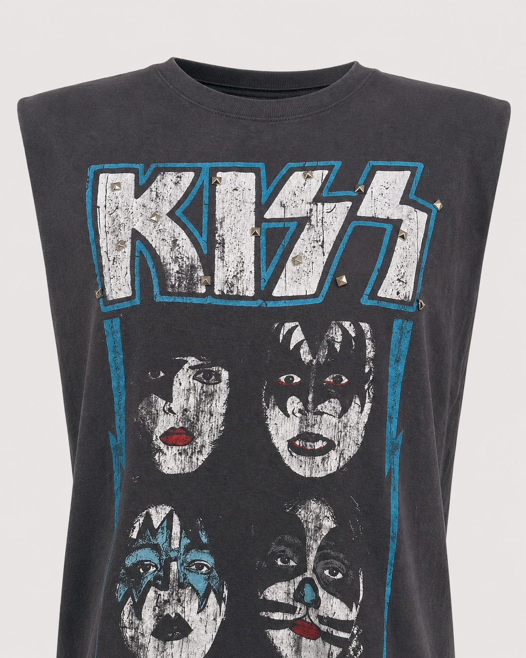 KISS STUDDED GRACE TEE
