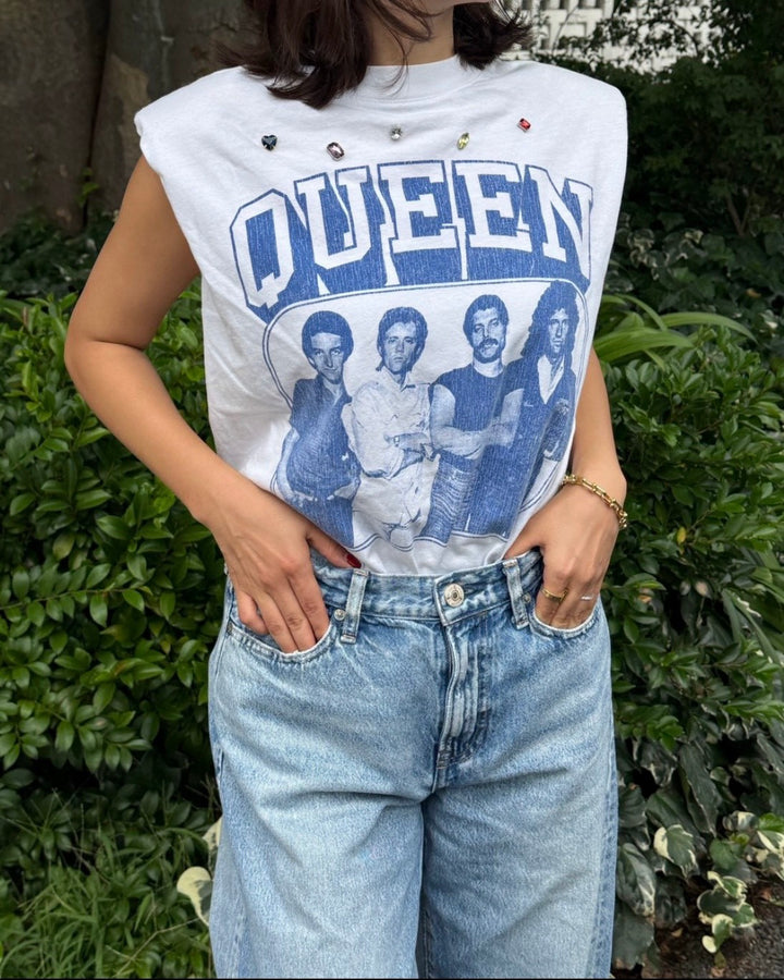 QUEEN COLOR BIJOUX GRACE TEE